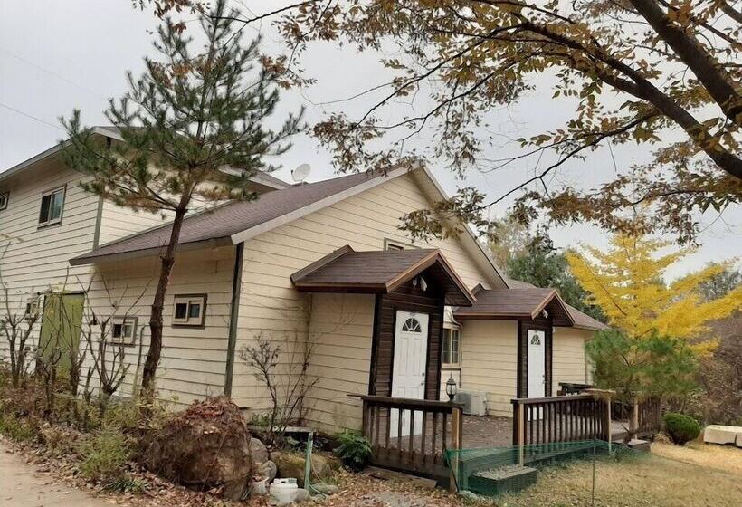 ホテル Nadeuri Pension