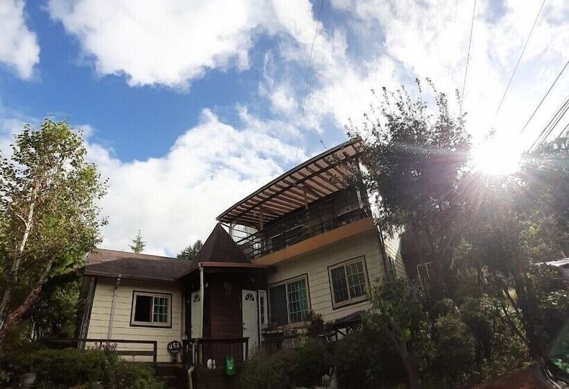 ホテル Nadeuri Pension