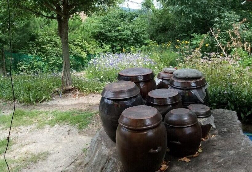 ホテル Nadeuri Pension