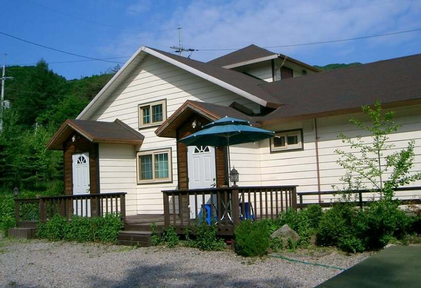 ホテル Nadeuri Pension