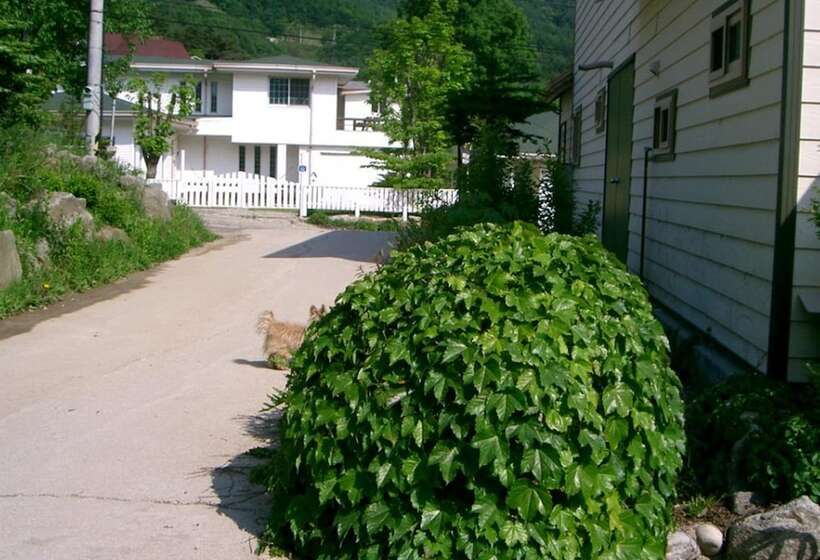 ホテル Nadeuri Pension