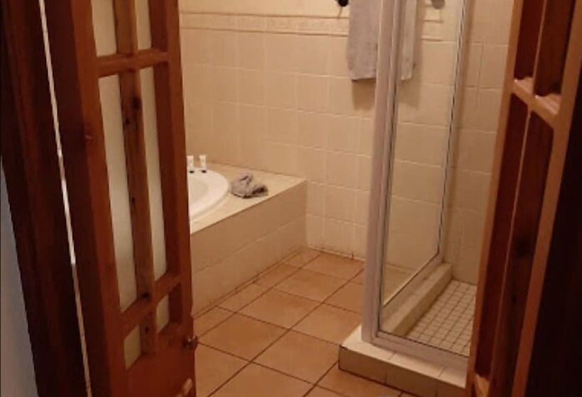 בית מלון כפרי Pumulani Lodge