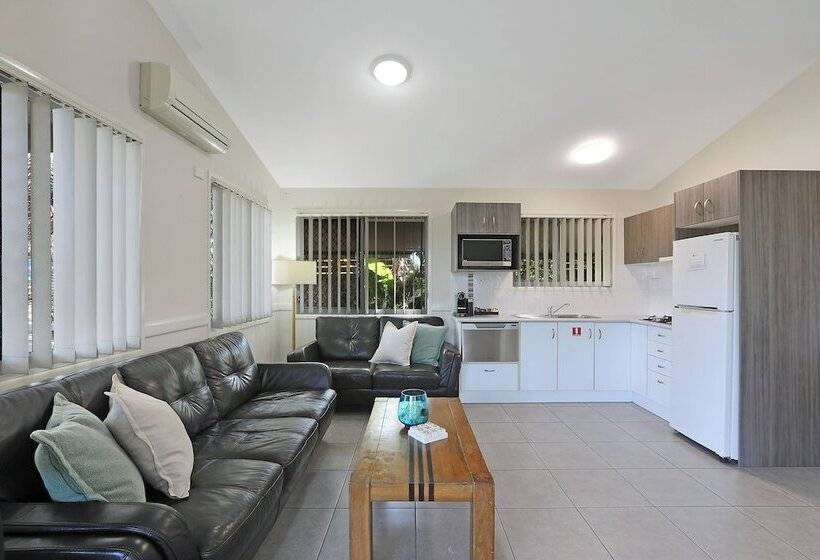 فندق Reflections Moonee Beach   Holiday Park