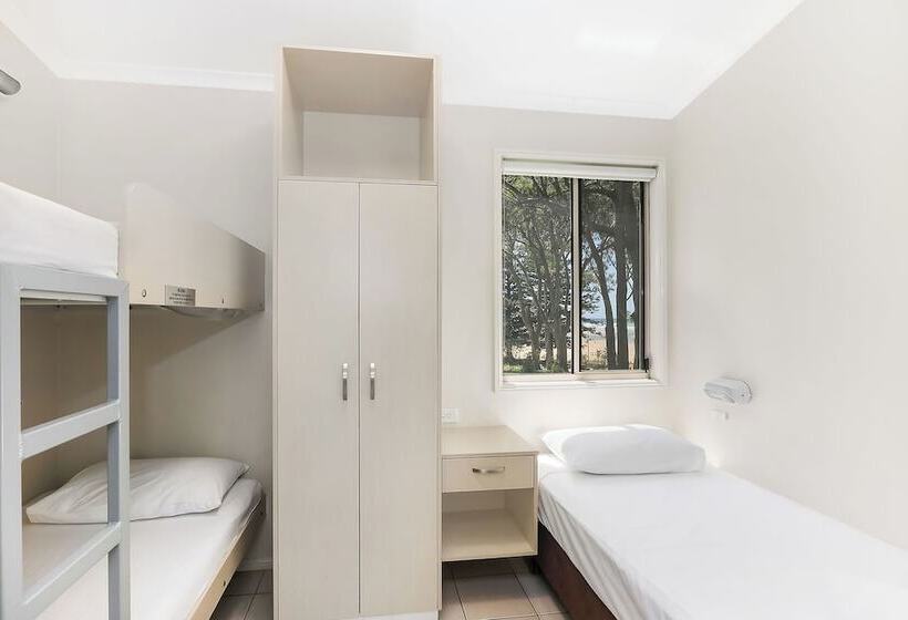 فندق Reflections Moonee Beach   Holiday Park