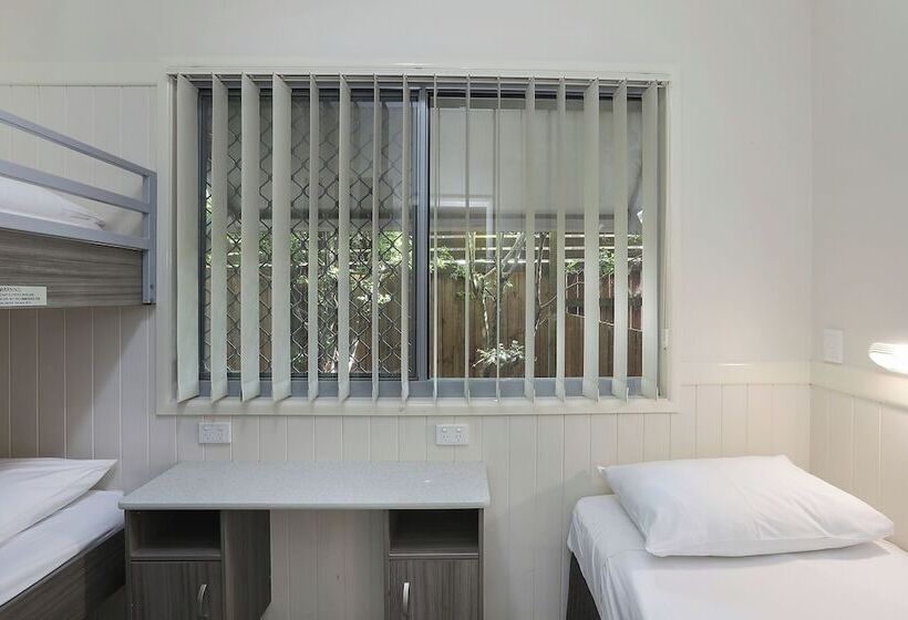 فندق Reflections Moonee Beach   Holiday Park