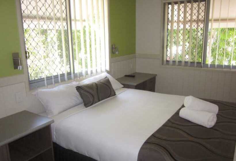 فندق Reflections Moonee Beach   Holiday Park