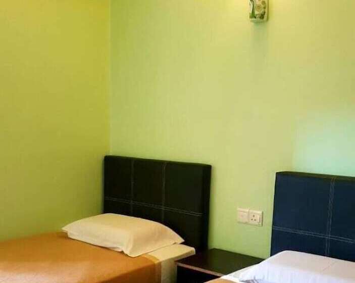 ホテル Traders Villa