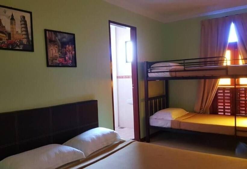 ホテル Traders Villa