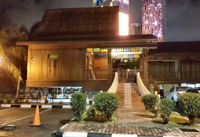 ホテル Traders Villa