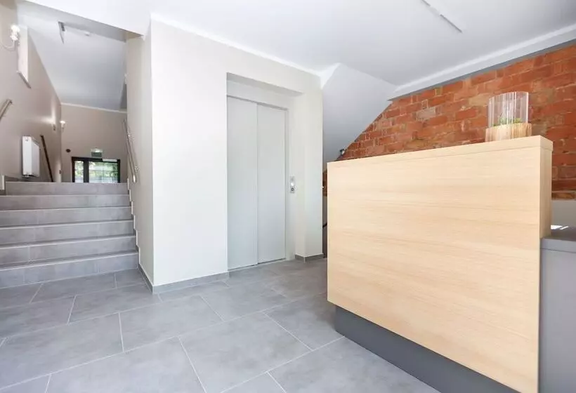 Hotelli Villa Grand Solis