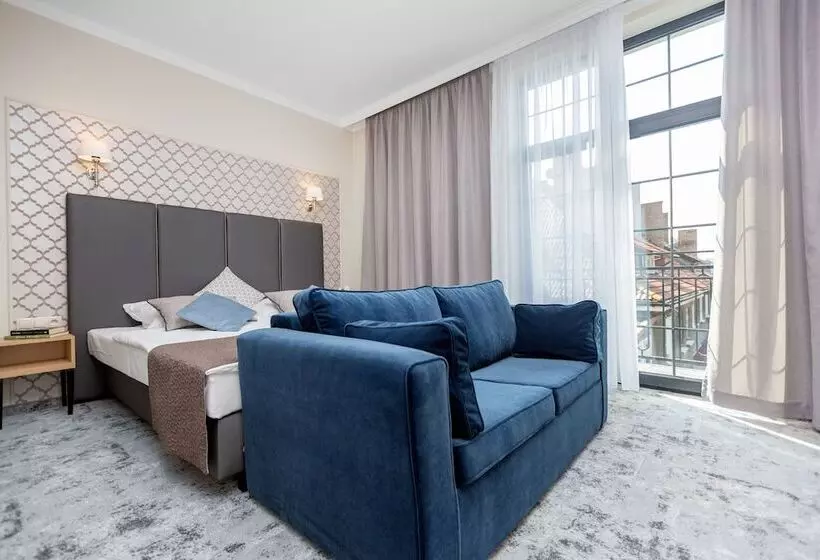 Hotelli Villa Grand Solis