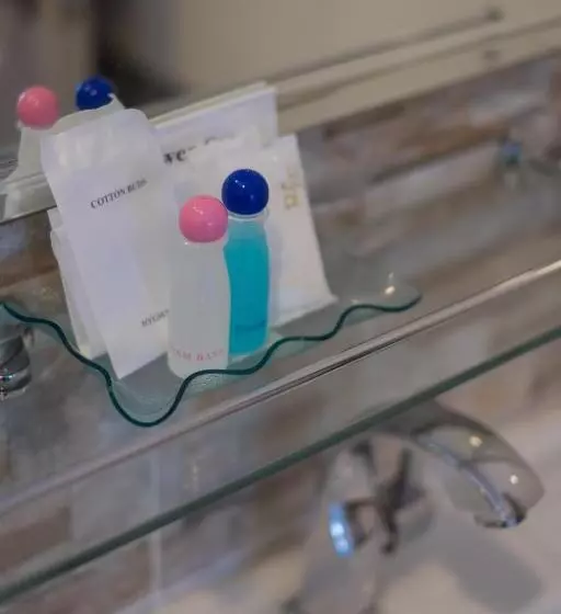 Phant At Thalang Service Apartment