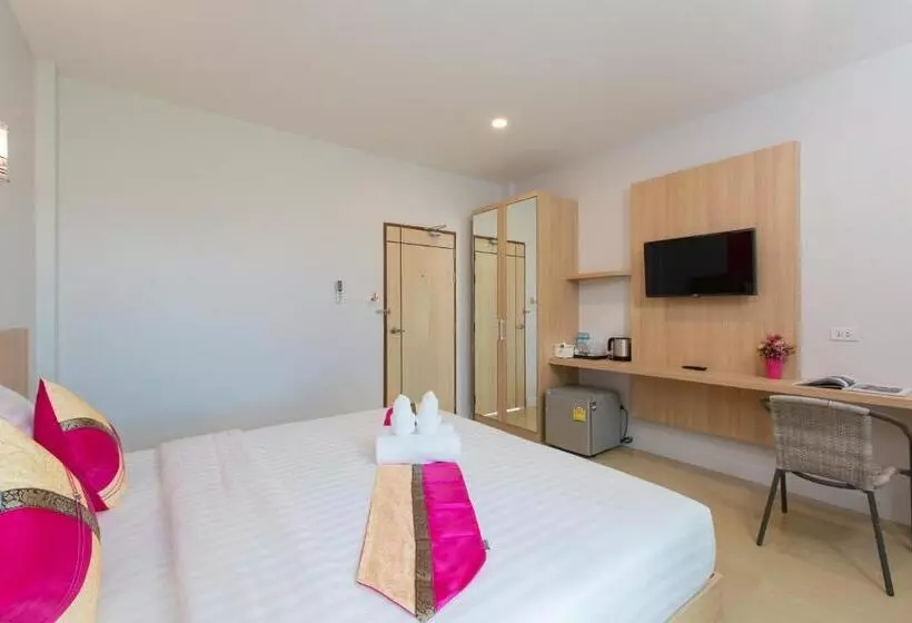 Phant At Thalang Service Apartment