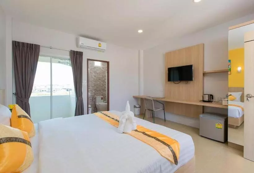 Phant At Thalang Service Apartment