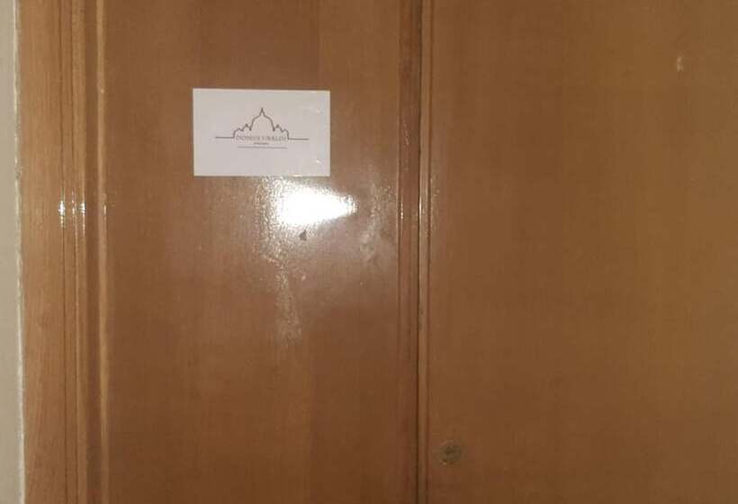 تختخواب و صبحانه Beb Domus Ubaldi