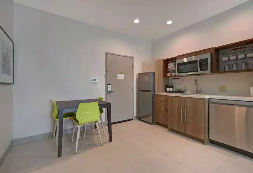 هتل Home2 Suites Corpus Christi Southeast