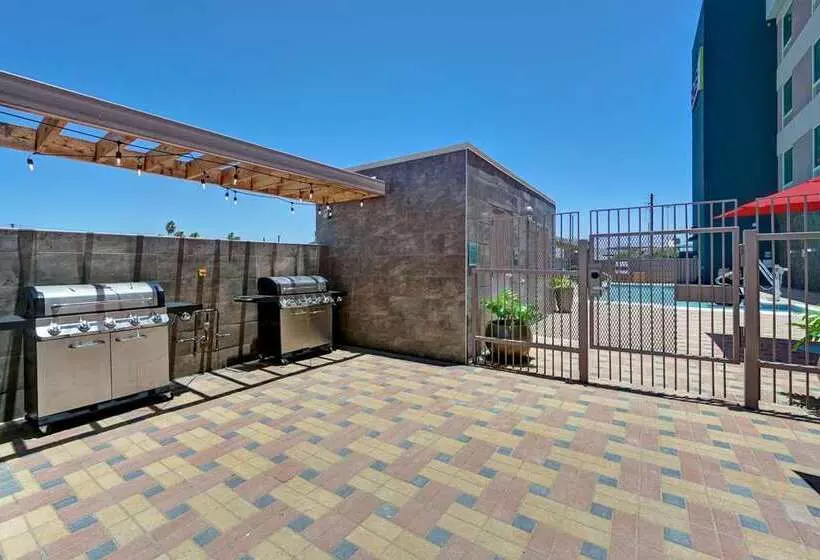 هتل Home2 Suites Corpus Christi Southeast