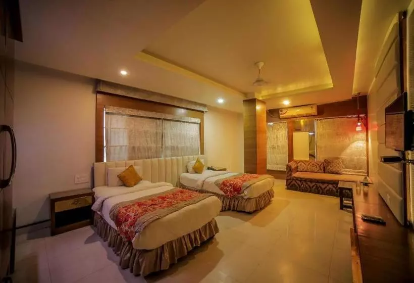 هتل Mk Vivanta
