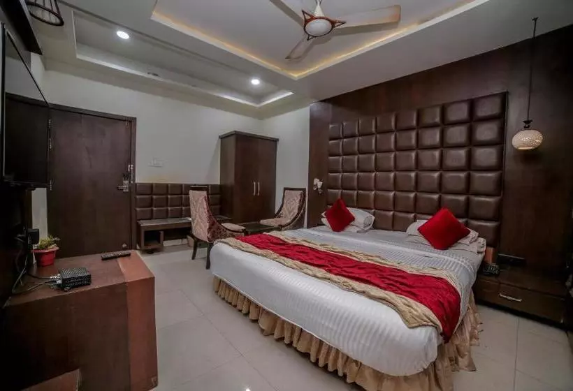 هتل Mk Vivanta