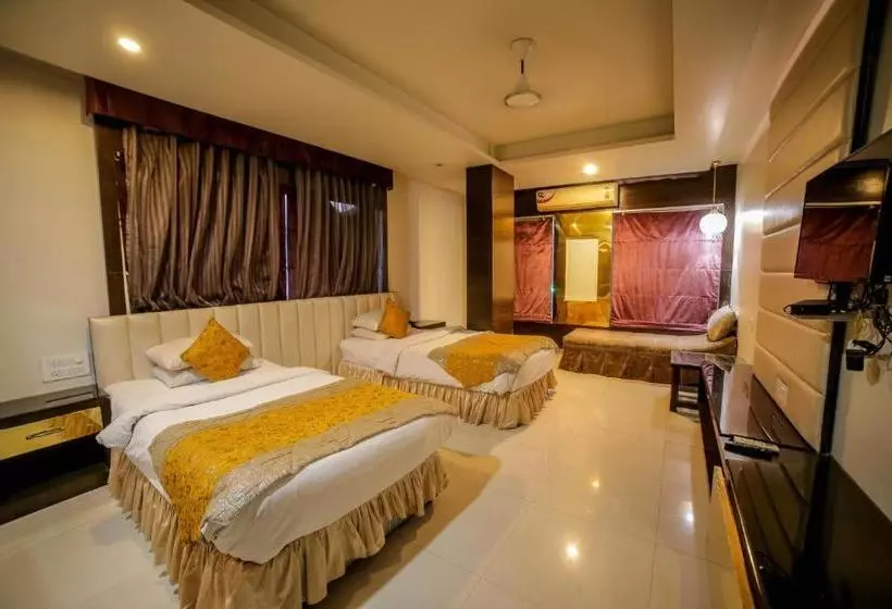 هتل Mk Vivanta