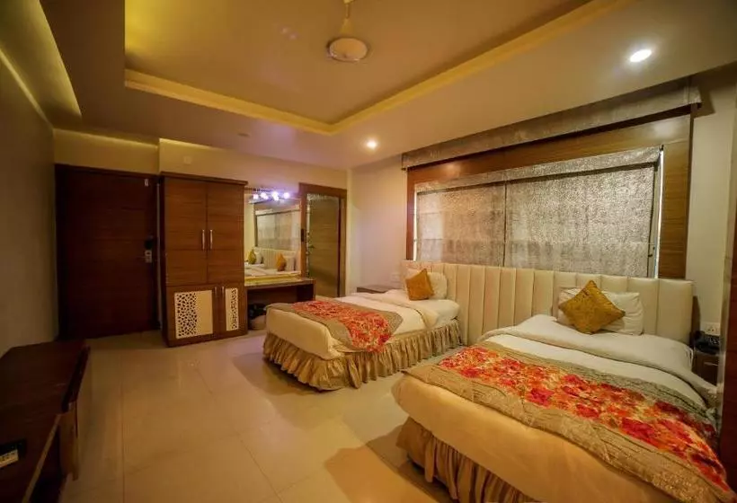 هتل Mk Vivanta