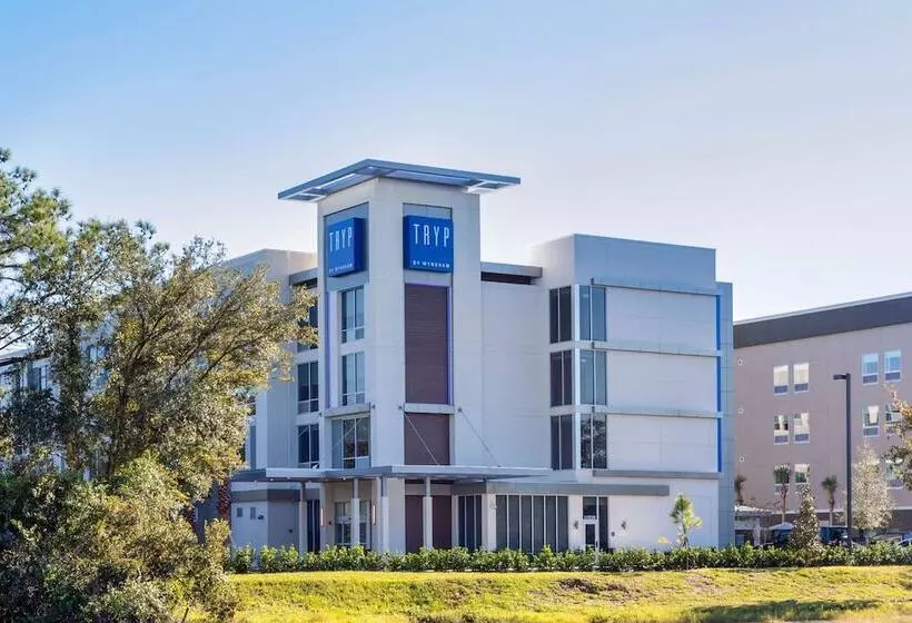 Hotelli Tryp By Wyndham Orlando