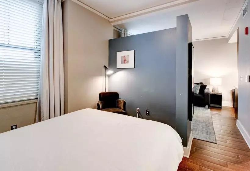 Pickwick  Cozy Dt Apts With Gym & Pool By Zencity