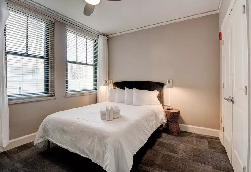 Pickwick  Cozy Dt Apts With Gym & Pool By Zencity