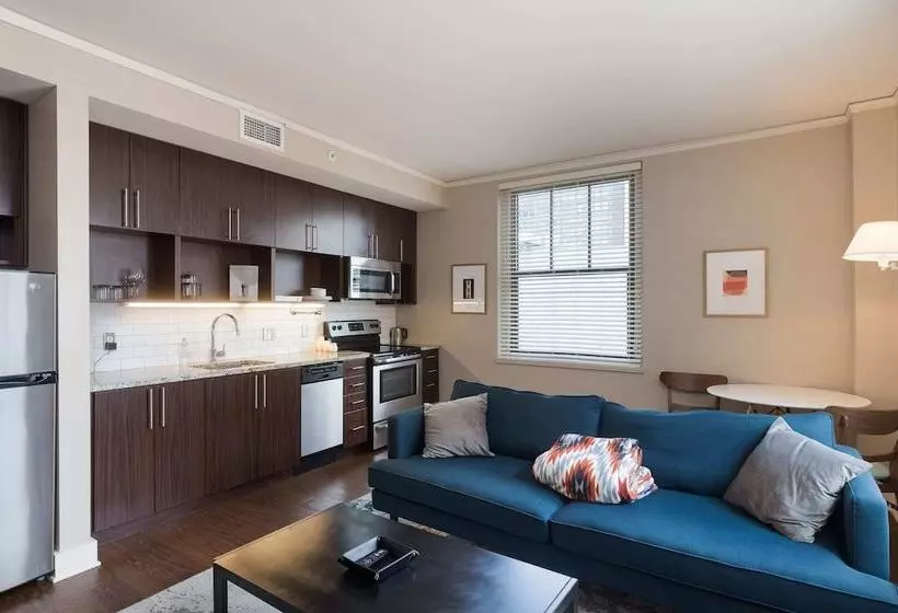 Pickwick  Cozy Dt Apts With Gym & Pool By Zencity