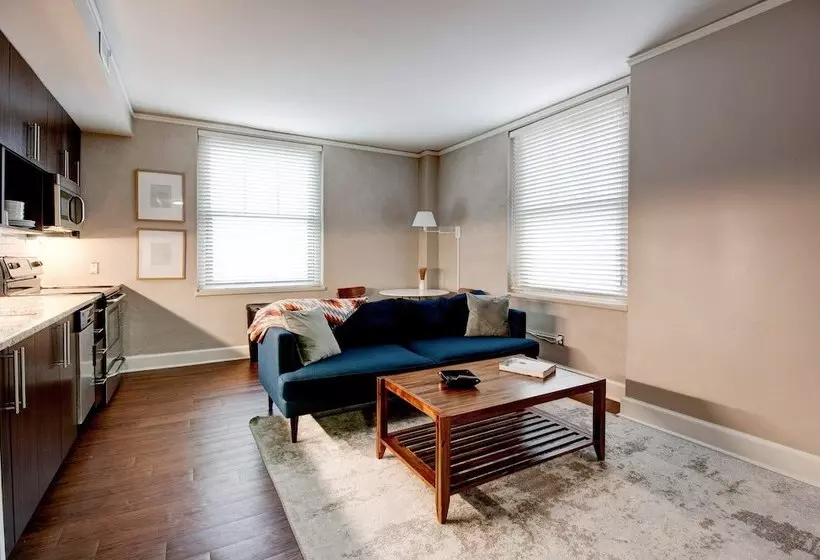 Pickwick  Cozy Dt Apts With Gym & Pool By Zencity