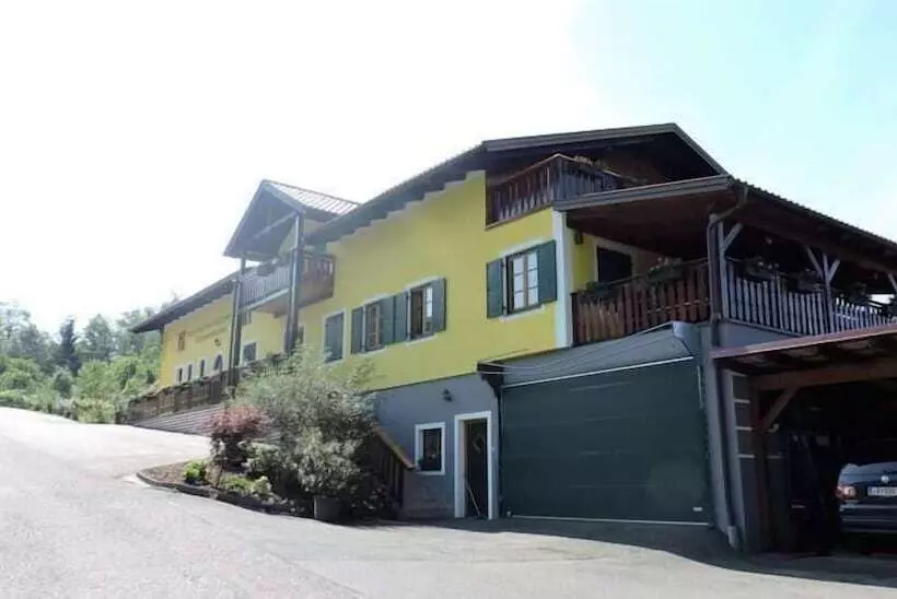 Aamiaismajoitus (B&B) Gästehaus Klopfer