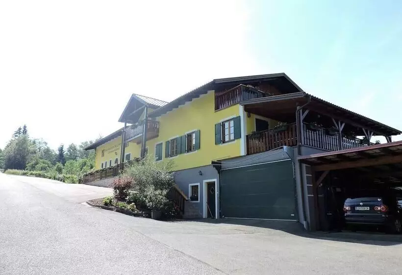 Aamiaismajoitus (B&B) Gästehaus Klopfer