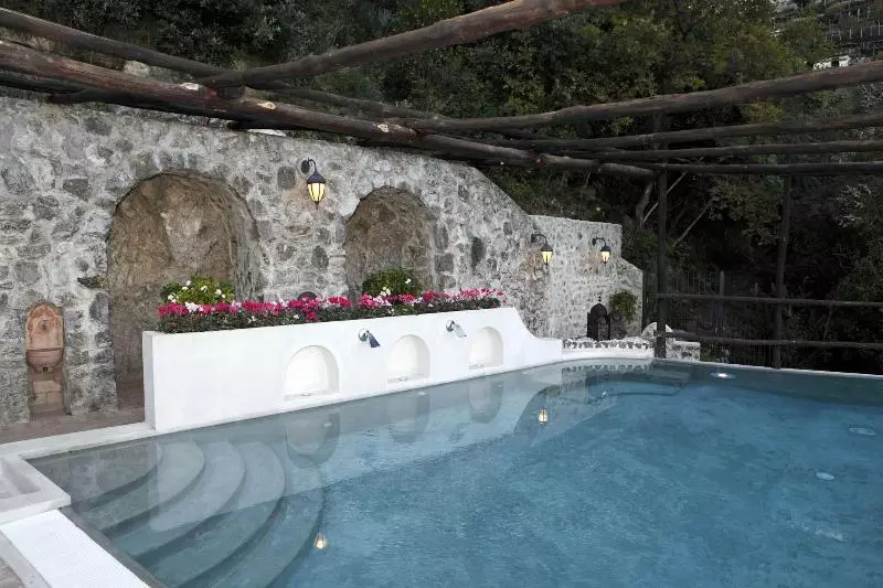 مسافرخانه Villa Alba D Oro Historic Luxury Villa