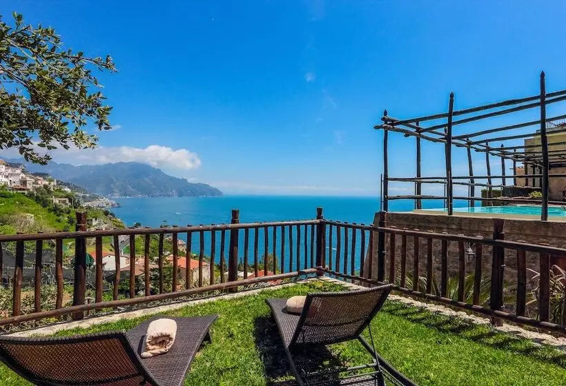 مسافرخانه Villa Alba D Oro Historic Luxury Villa