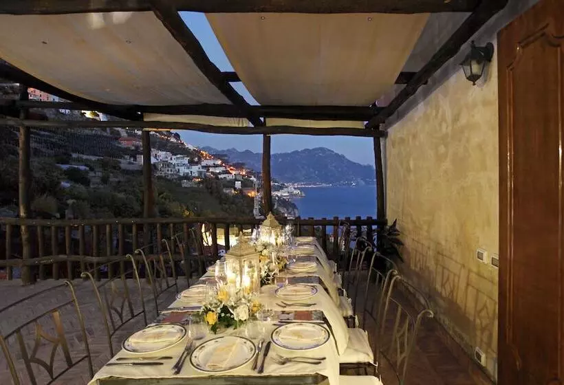 مسافرخانه Villa Alba D Oro Historic Luxury Villa