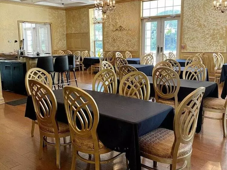 Hotelli Blueberry Plantation Golf Resort