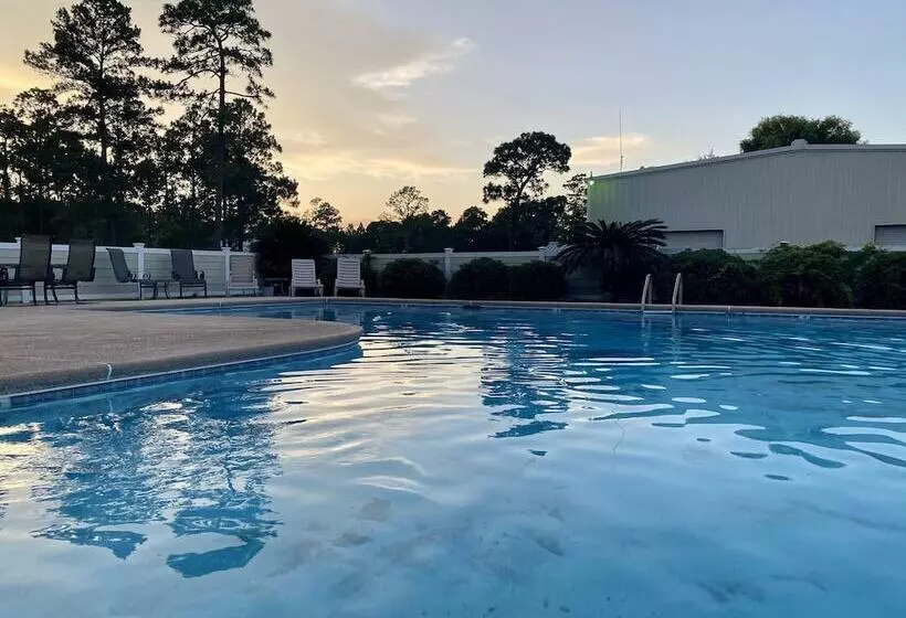 Hotelli Blueberry Plantation Golf Resort