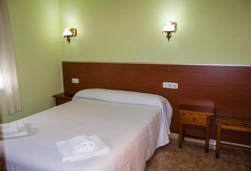 El Roble Hotel Restaurante