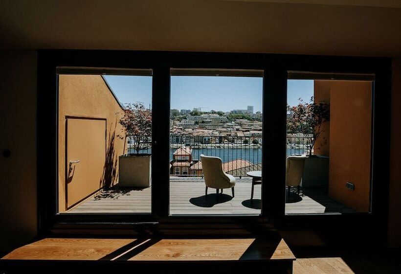 Exmo Hotel By Olivia