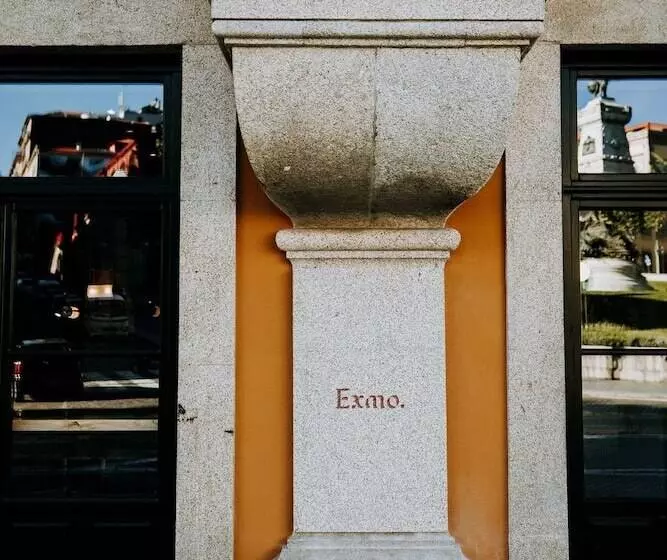 Exmo Hotel By Olivia