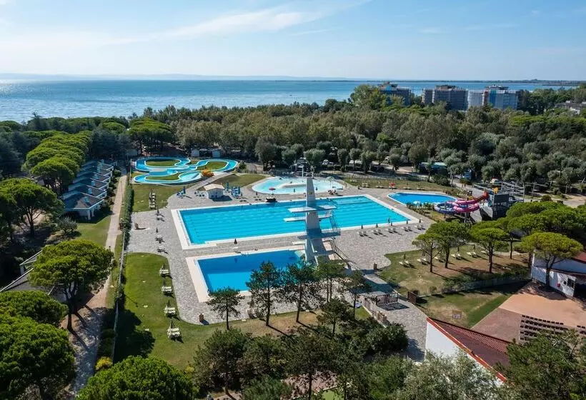 Hotelli Club Del Sole Marina Julia Family Camping Village
