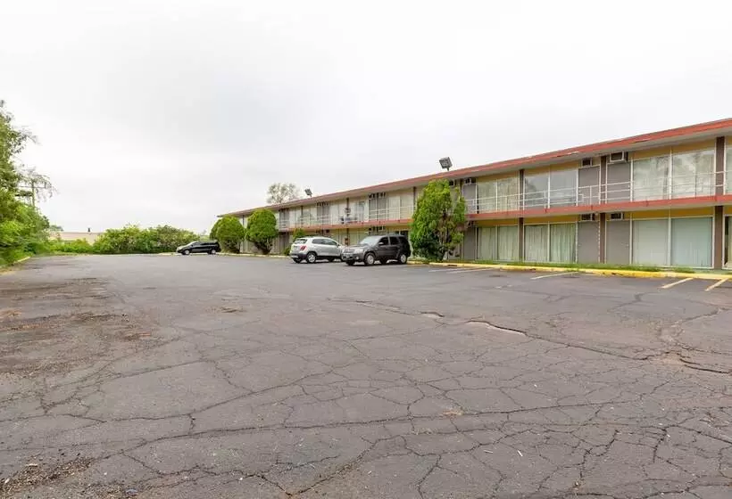 Motelli Oyo  At Chicago Rockford International Airport, Il