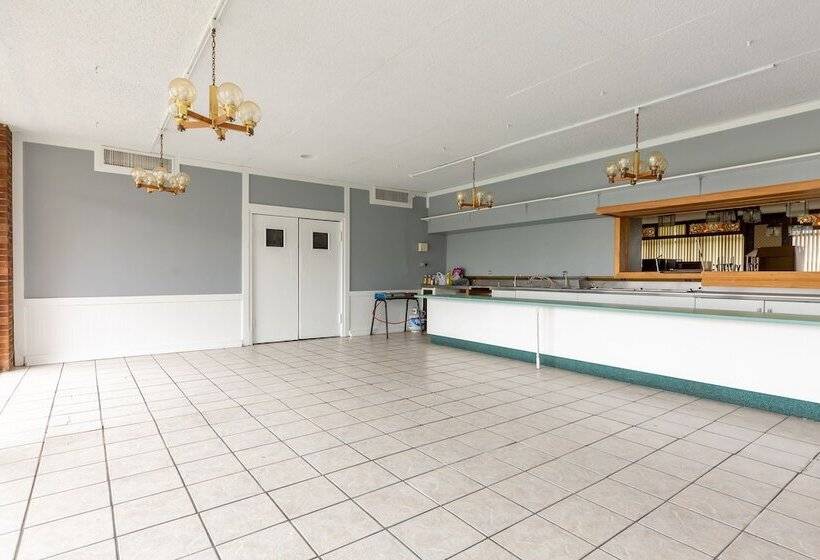 فندق على الطريق Oyo  At Chicago Rockford International Airport, Il