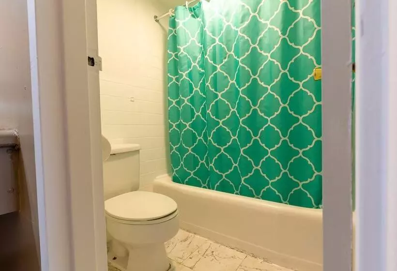 Motelli Oyo  At Chicago Rockford International Airport, Il