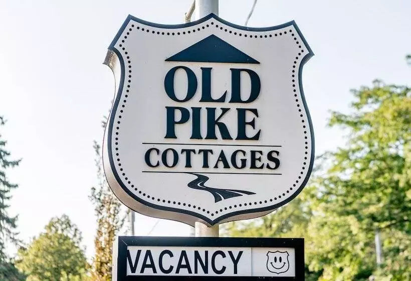 Old Pike Cottages