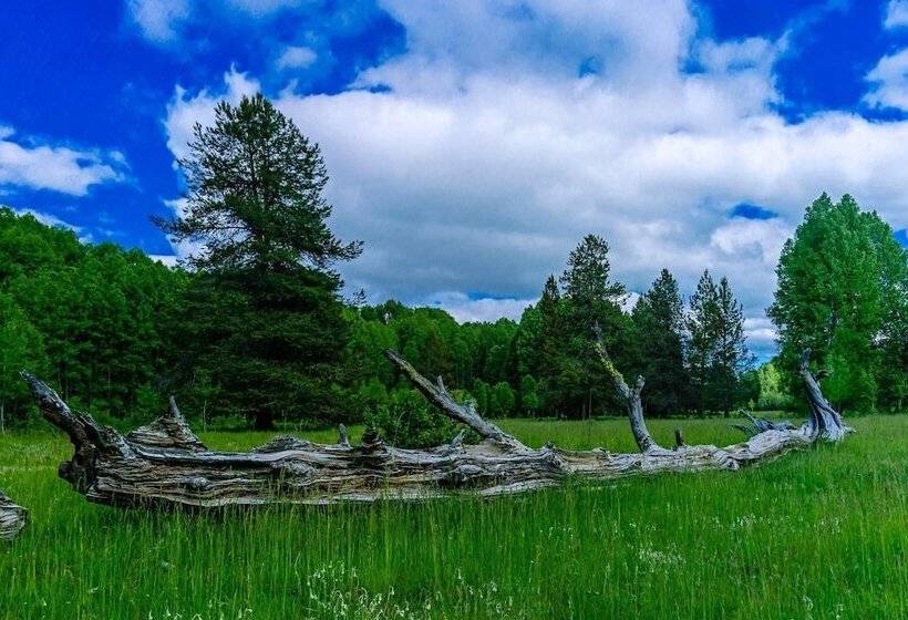 Sun Mountain Ranch Bunkhouse   Near Crater Lake
