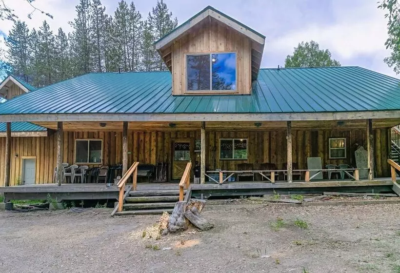 Sun Mountain Ranch Bunkhouse   Near Crater Lake