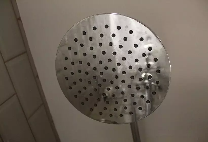 Aamiaismajoitus (B&B) Red Dragon Inn