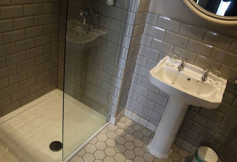 ベッドアンドブレックファースト Red Dragon Inn