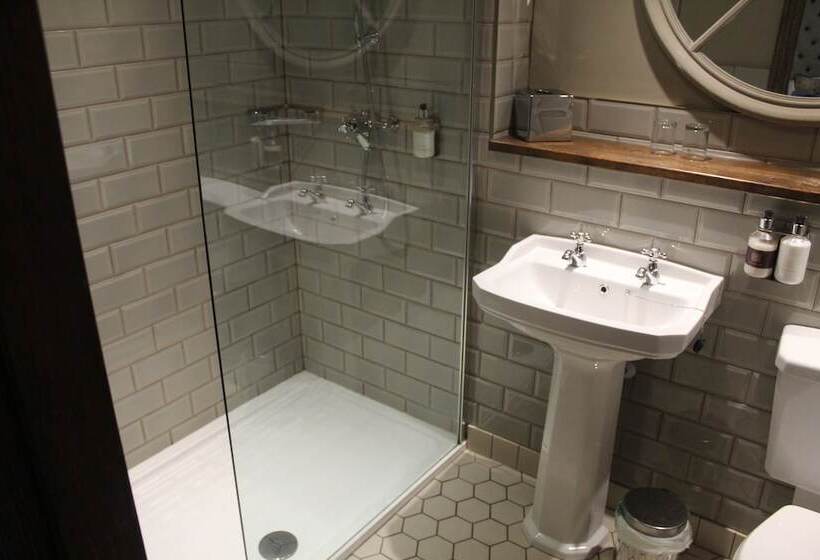 ベッドアンドブレックファースト Red Dragon Inn